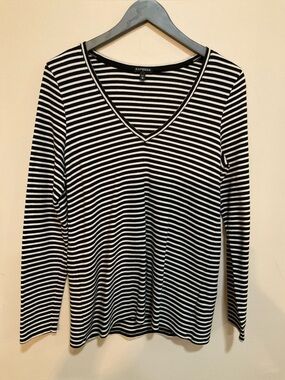 classic black and white striped long sleeve V-neck top
